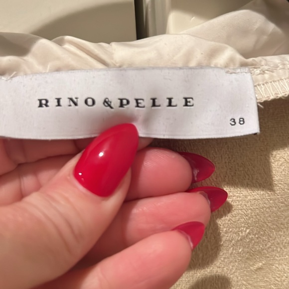 Beautiful Ladies faux leather jacket in cream and pinks. - Picture 3 of 6